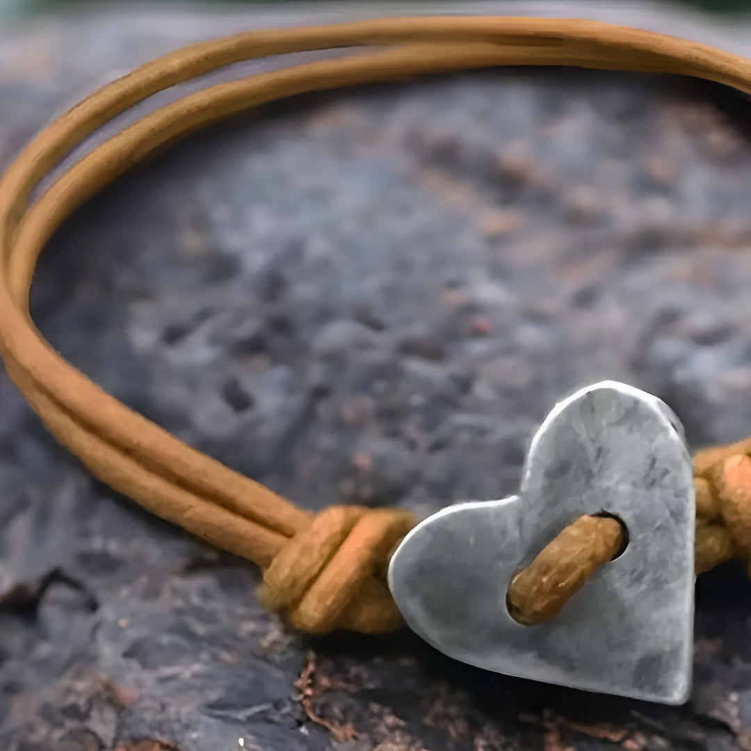 Amoura - Bracciale simbolo dell'amore