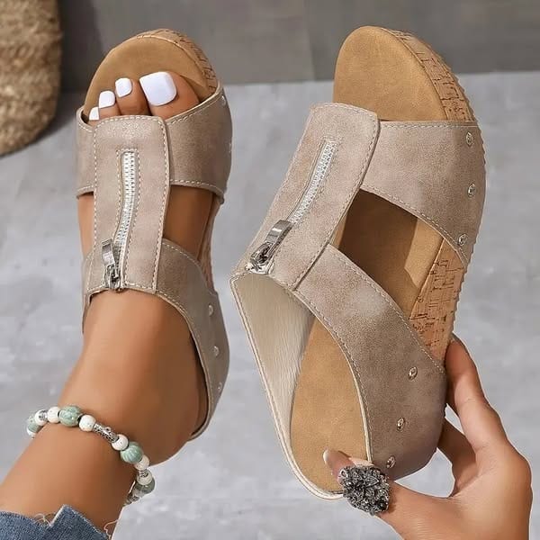 Aria - Sandali con zip