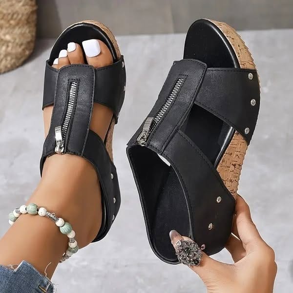 Aria - Sandali con zip
