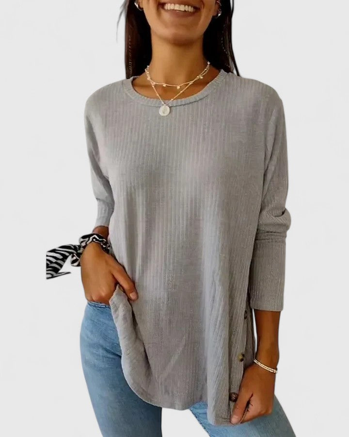 Celestina – Maglia Casual con Bottoni Laterali