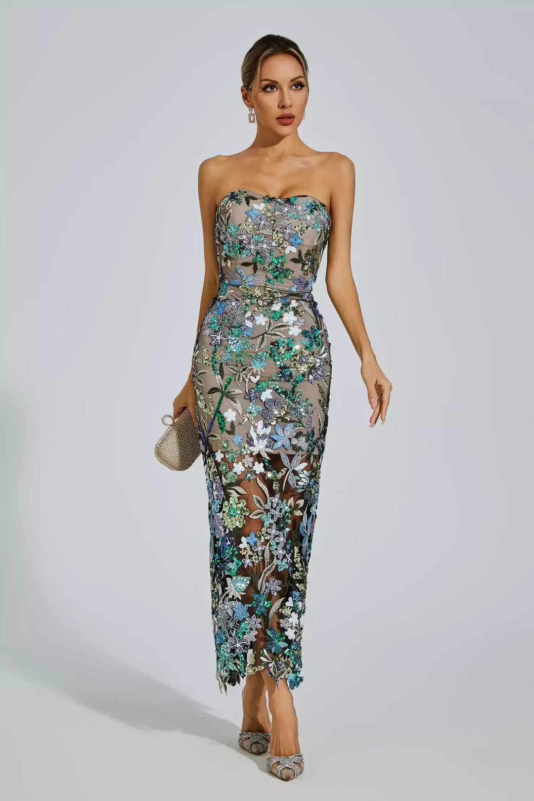 Annebel - Abito lungo ricamato con fiori blu
