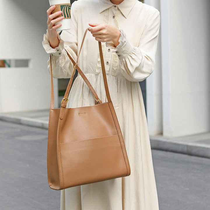 Camille - Borsa