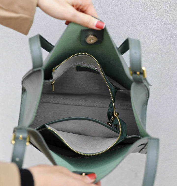 Camille - Borsa