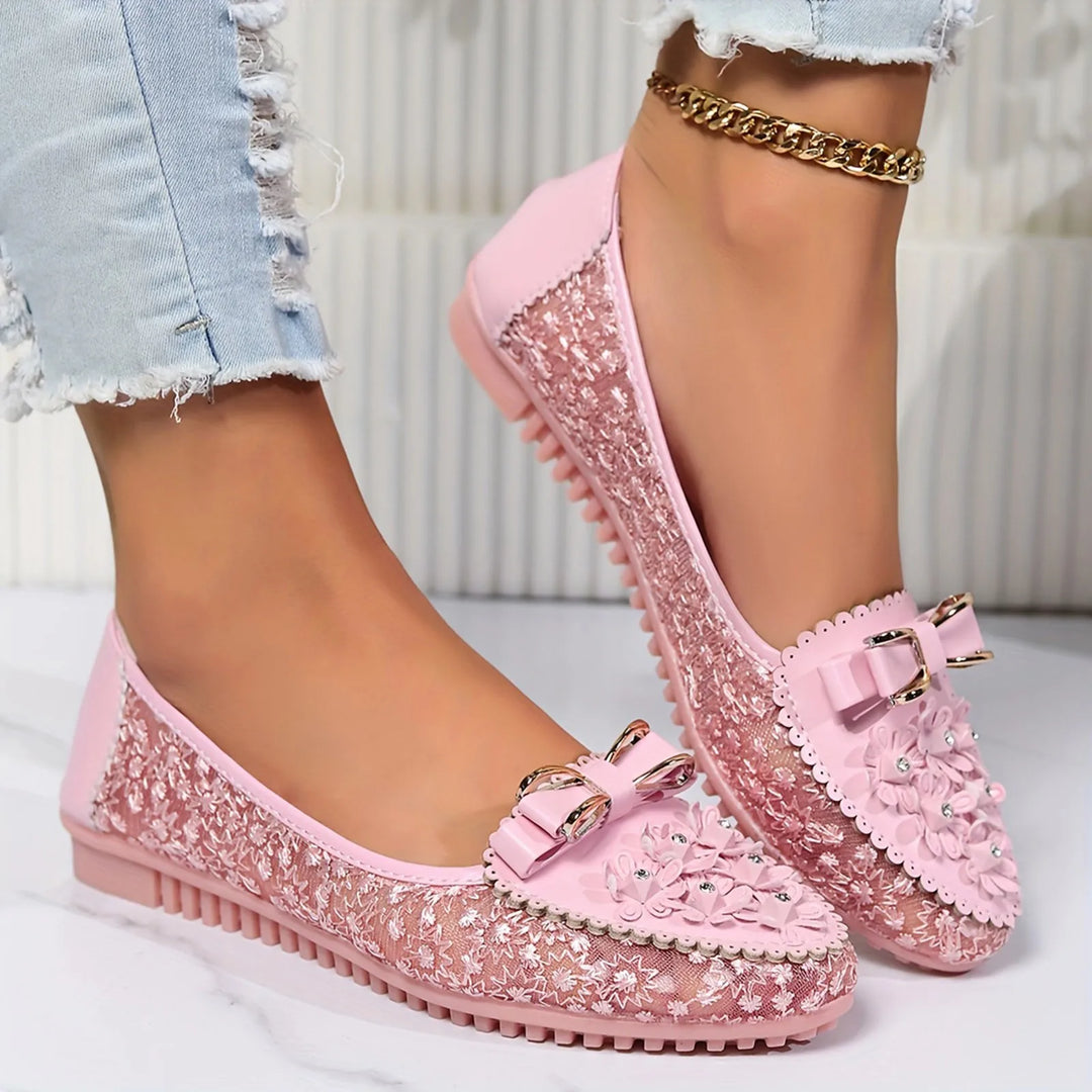 Fiorella – Ballerine Eleganti con Ricami e Fiocco