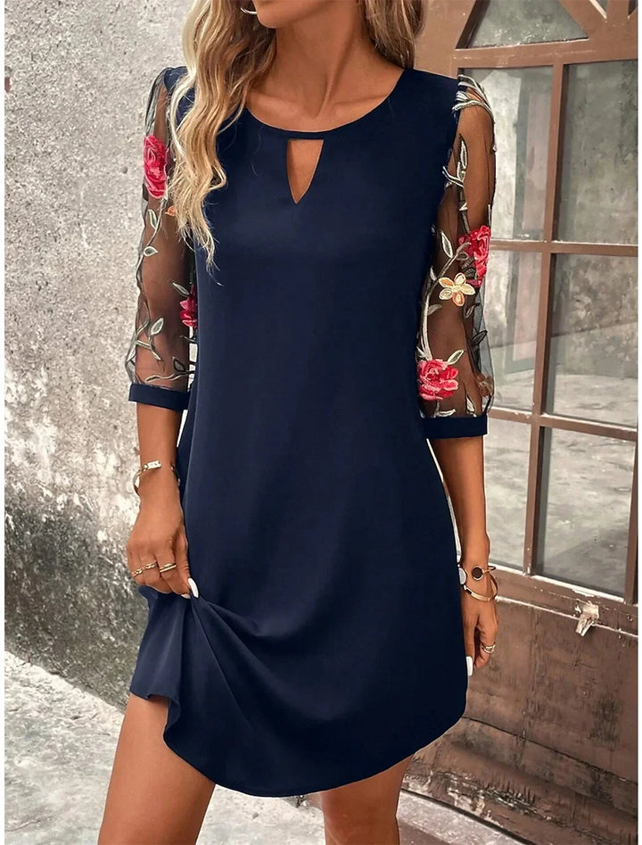 Flavia – Abito Elegante con Maniche in Tulle Ricamato