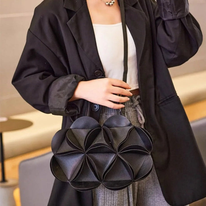 Monique Flower - Pochette