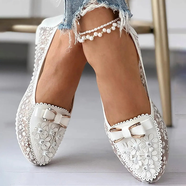 Fiorella – Ballerine Eleganti con Ricami e Fiocco