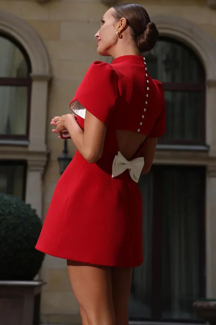 Lyraea - Elegante mini abito con maniche a petalo