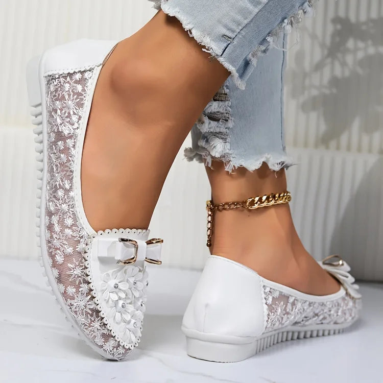 Fiorella – Ballerine Eleganti con Ricami e Fiocco