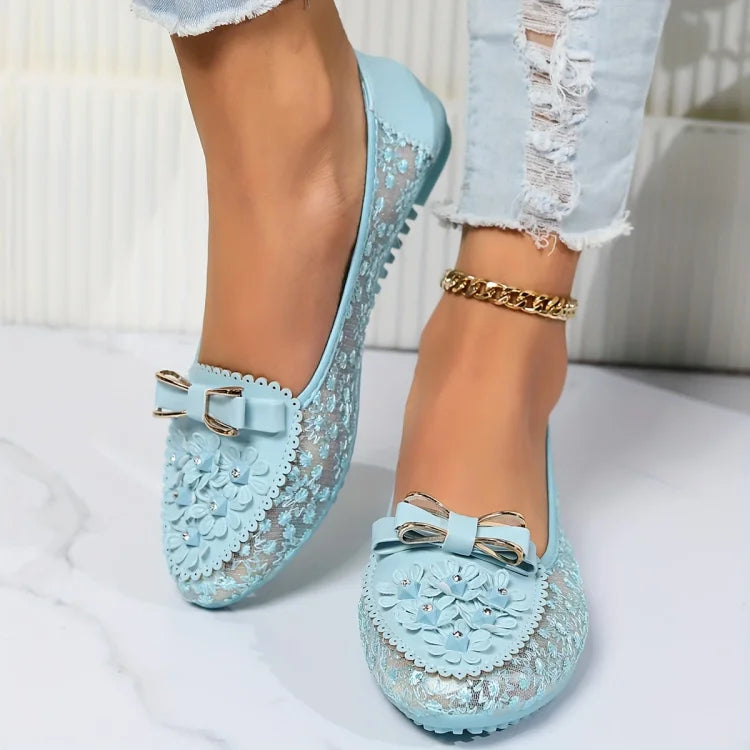 Fiorella – Ballerine Eleganti con Ricami e Fiocco
